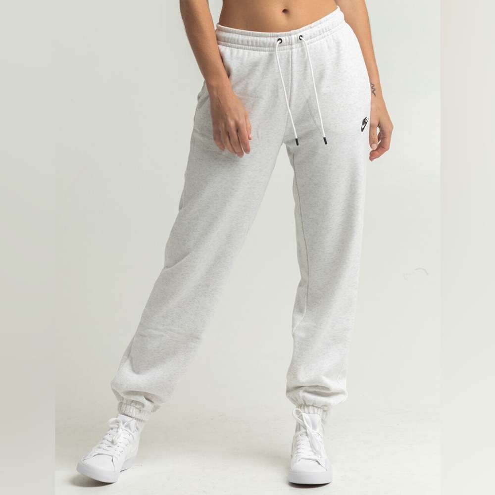 Nike Women’s SweatPants